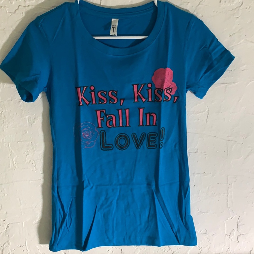 Kiss Kiss Fall in Love T-shirt | Ouran High Host Club Inspired Tee